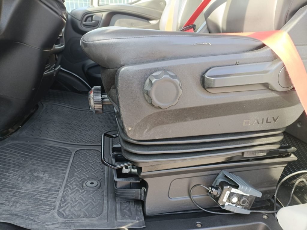 Iveco DAILY 35C16 6 POSTI 3.0 CC DOPPIA CABINA RIBALTAB Ribaltabile Usato - foto 15