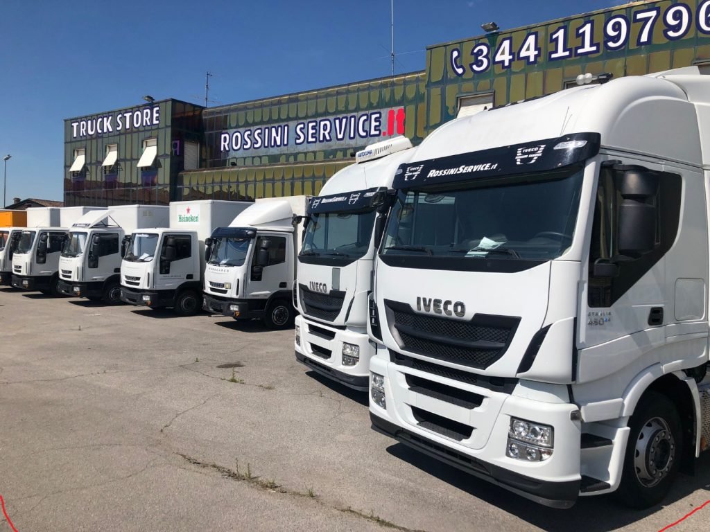 Iveco EUROCARGO 120E25P CENTINA TELI SCORREVOLI SPONDA Centinato Usato - foto 2