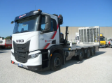 Iveco X-Way 480 gru e pianale con rampe