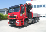 Iveco Stralis 480 ribaltabile con gru 